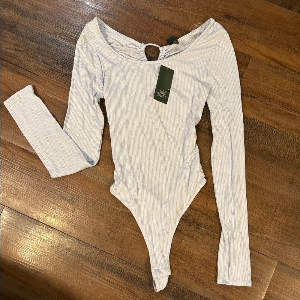 White fable body suit